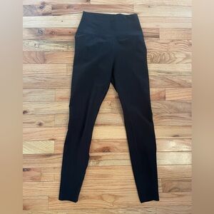Peloton Cropped Leggings Size Small